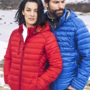 020976 020977 imaw17 hudsoncouple011 preview