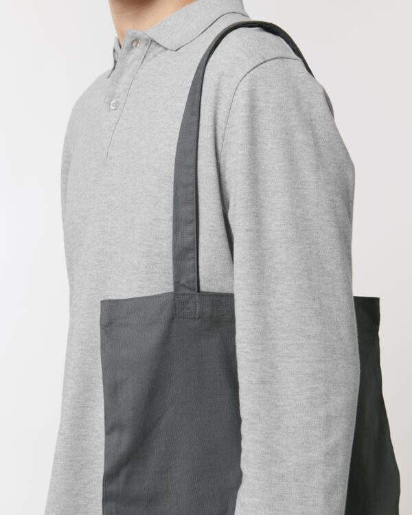 light tote bag anthracite studio front detail 0
