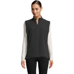 softshell race bw woman noir